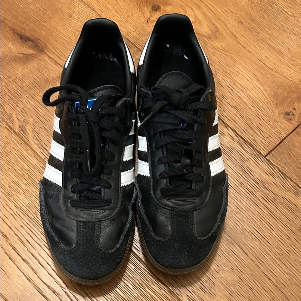 Adidas Black and White Women’s Sambas